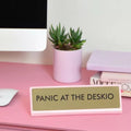Panic at the Deskio - bureaubordje