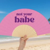 Not your Babe - Waaier